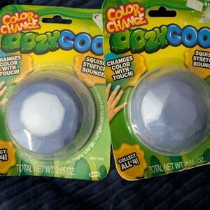 2 Color Change Oozy Goo Toy